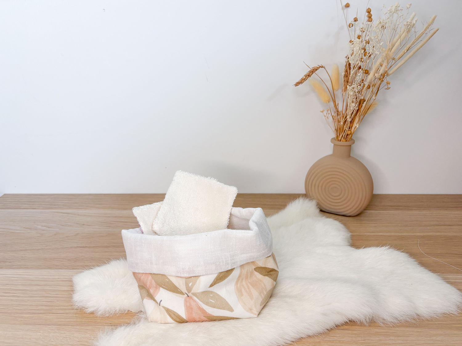 creation de couture panier en tissu et lingettes reutilisables en bambou