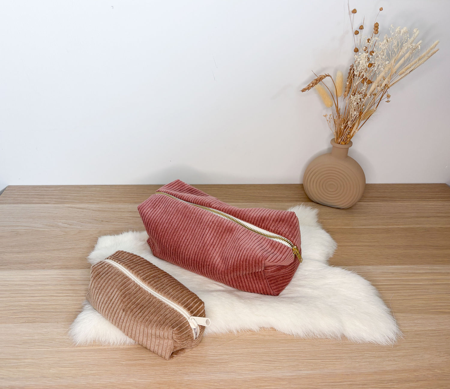creation de couture trousse de voyage en velours côtelé